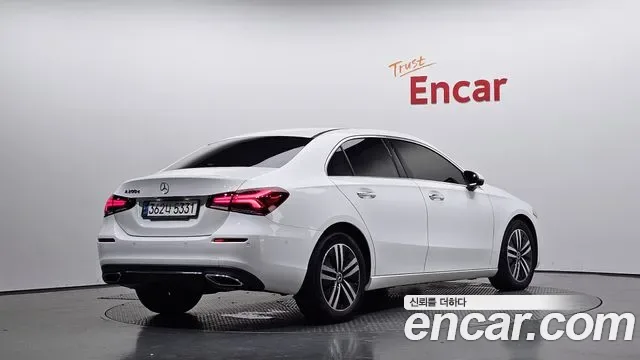 Mercedes-Benz A-Class A200d, миниатюра 30