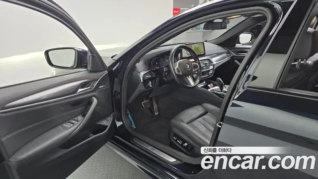 BMW 5 (G30) 520i M, миниатюра 4
