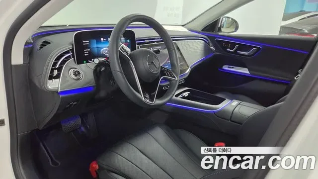 Mercedes-Benz E-Class E200, миниатюра 5