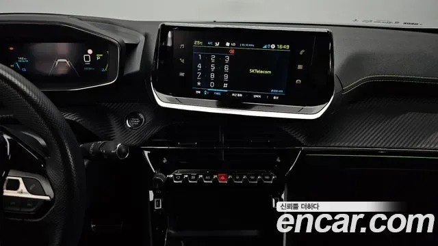 Peugeot E-2008 EV GT, миниатюра 22