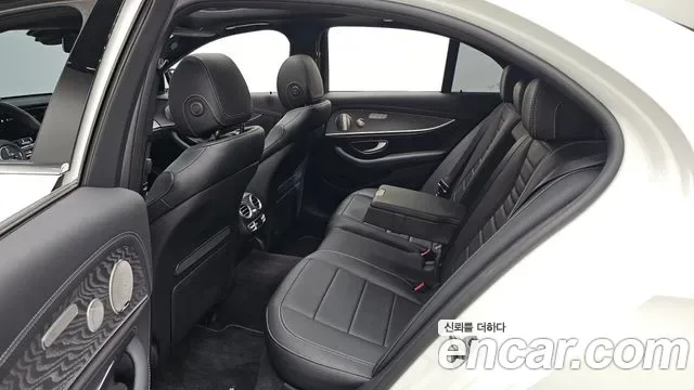 Mercedes-Benz E-Class E350 4MATIC AMG Line, миниатюра 9