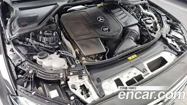 Mercedes-Benz E-Class E300 4MATIC, миниатюра 24