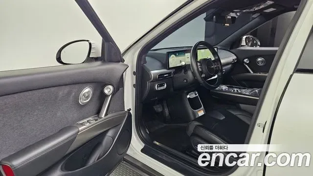 Genesis GV60, миниатюра 14
