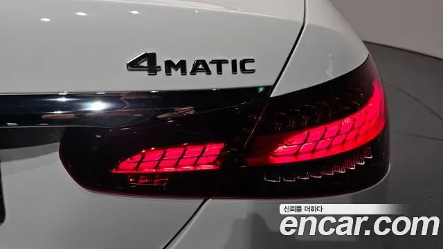 Mercedes-Benz E-Class E220d 4MATIC, миниатюра 25