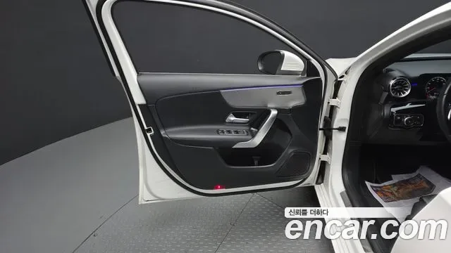 Mercedes-Benz A-Class A220, миниатюра 21