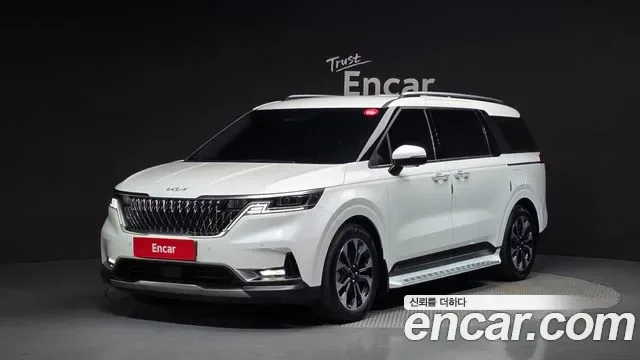 Kia Carnival бензин 7 мест Signature