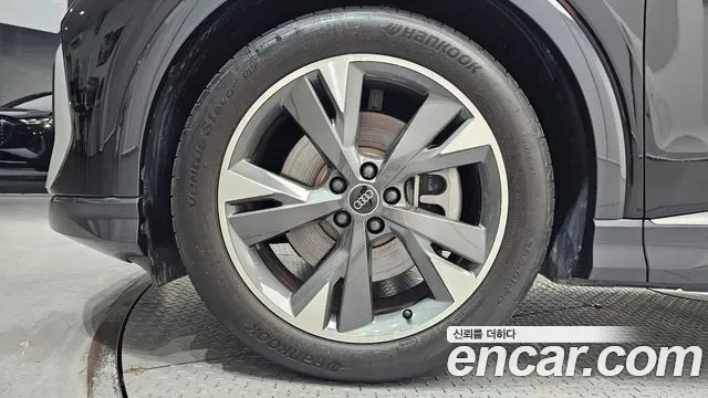 Audi Q4 40 Premium, миниатюра 12