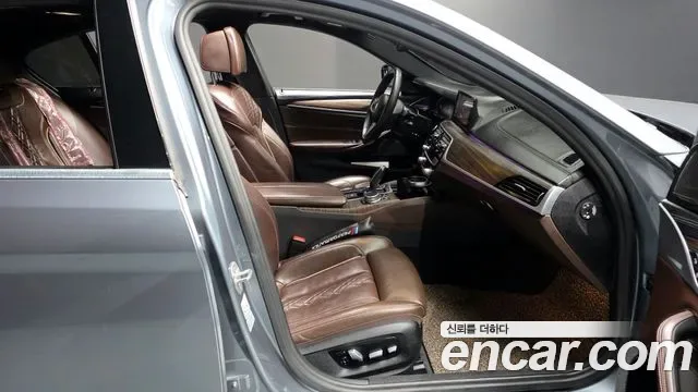 BMW 5 (G30) 520i M, миниатюра 21