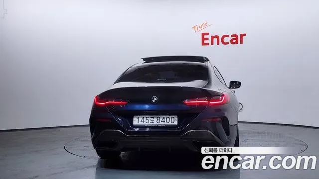 BMW 8 (G15) 840i xDrive M, миниатюра 4
