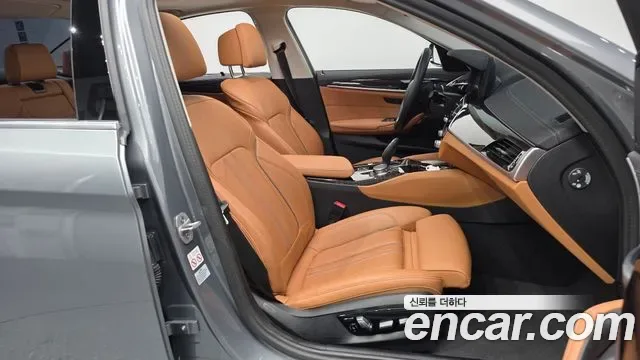 BMW 5 (G30) 520i, миниатюра 5