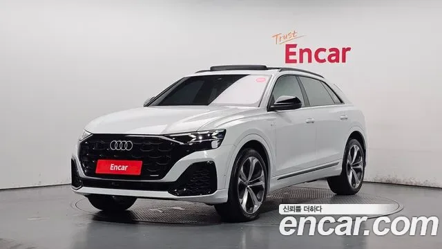 Audi Q8 55 TFSI Premium