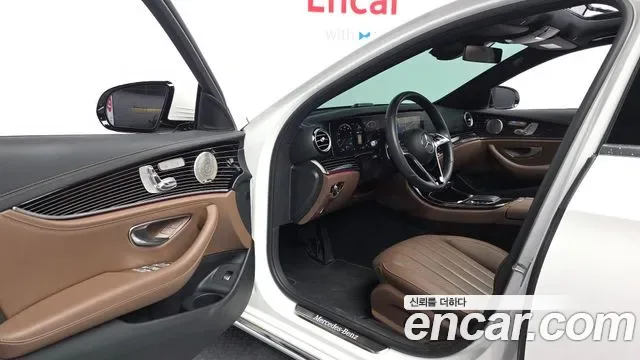 Mercedes-Benz E-Class E450 4MATIC, миниатюра 16