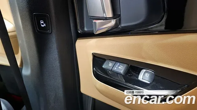 Kia Carnival дизель 7 мест, миниатюра 5