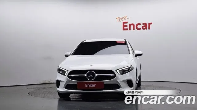 Mercedes-Benz A-Class A200d, миниатюра 29