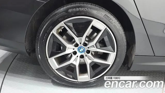 BMW i5 eDrive 40, миниатюра 3