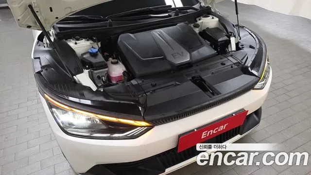 Kia EV6, миниатюра 5