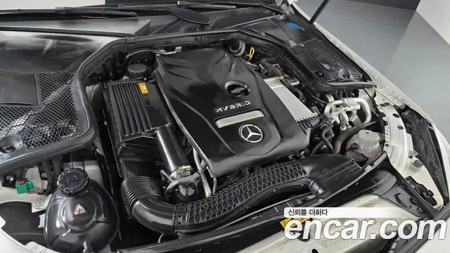 Mercedes-Benz C-Class C300e 4MATIC AMG Line, миниатюра 11