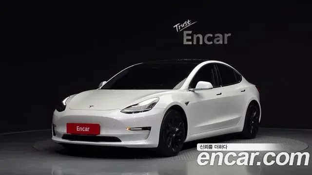 Tesla 3 AWD