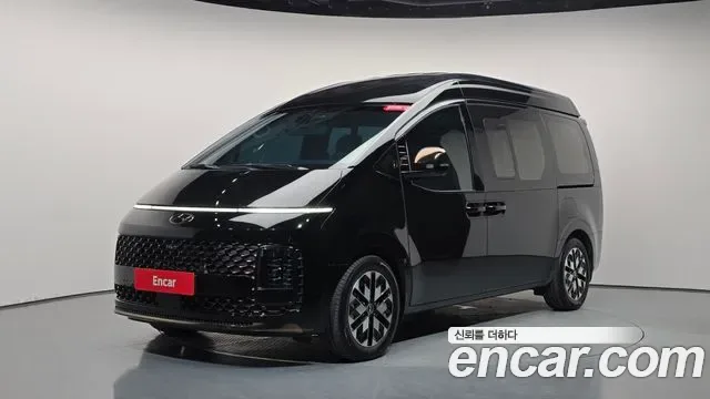 Hyundai Staria 4WD Lounge 9 мест