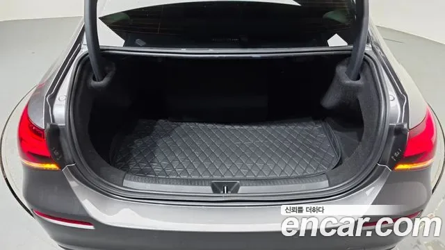 Mercedes-Benz A-Class A220, миниатюра 10