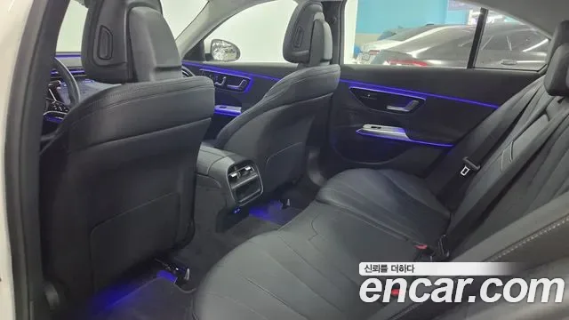 Mercedes-Benz E-Class E200, миниатюра 9