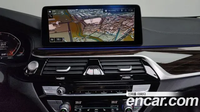 BMW 5 (G30) 520i, миниатюра 7
