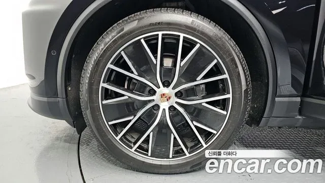 Porsche EV, миниатюра 9