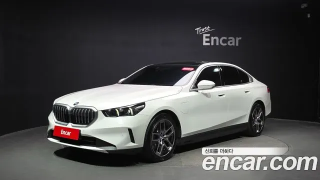 BMW 5 (G60) 530e
