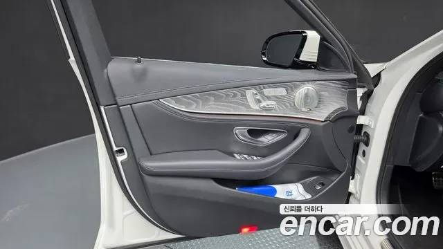 Mercedes-Benz E-Class E350 4MATIC AMG Line, миниатюра 16