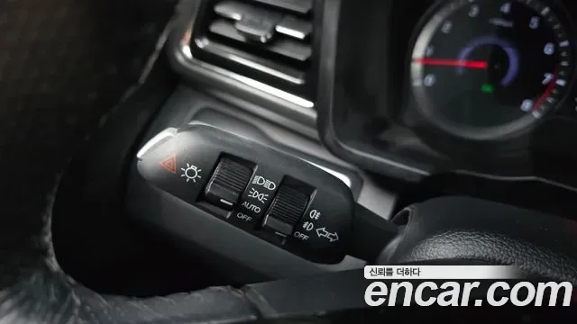KGM Tivoli бензин 1.5 2WD V3, миниатюра 20