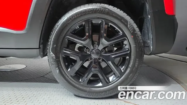 Jeep Renegade 1.3 AWD, миниатюра 12