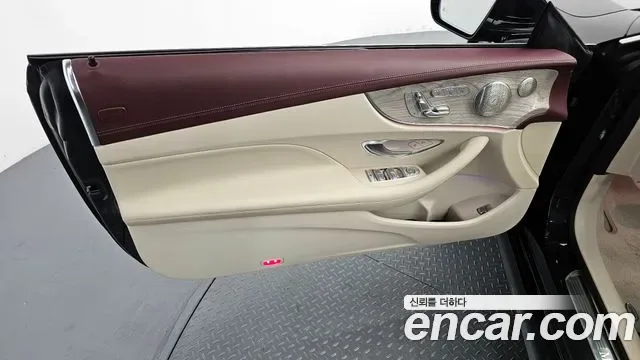 Mercedes-Benz E-Class E450 4MATIC, миниатюра 26