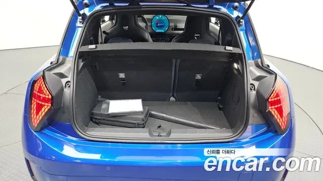 MINI Cooper SE, миниатюра 11