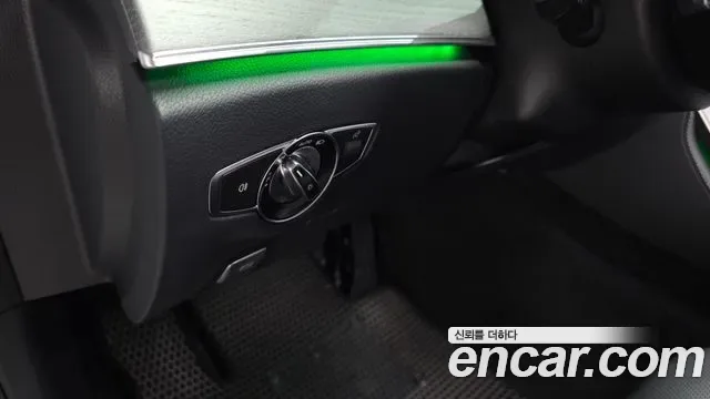 Mercedes-Benz E-Class E350 4MATIC, миниатюра 5