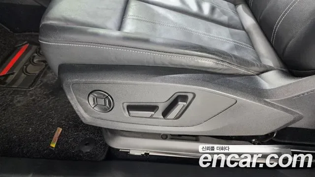 Audi Q4, миниатюра 3
