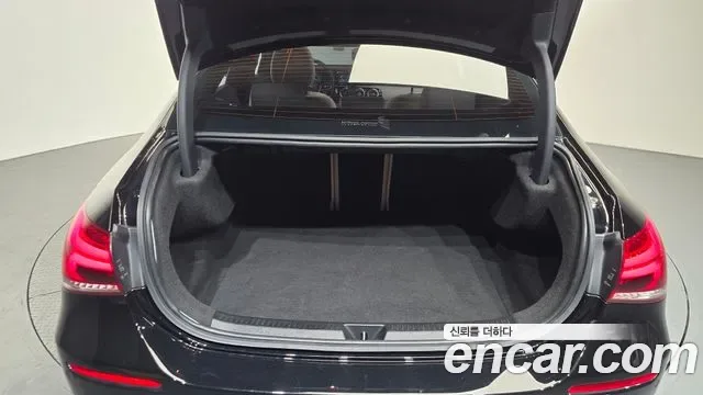 Mercedes-Benz A-Class A220, миниатюра 8