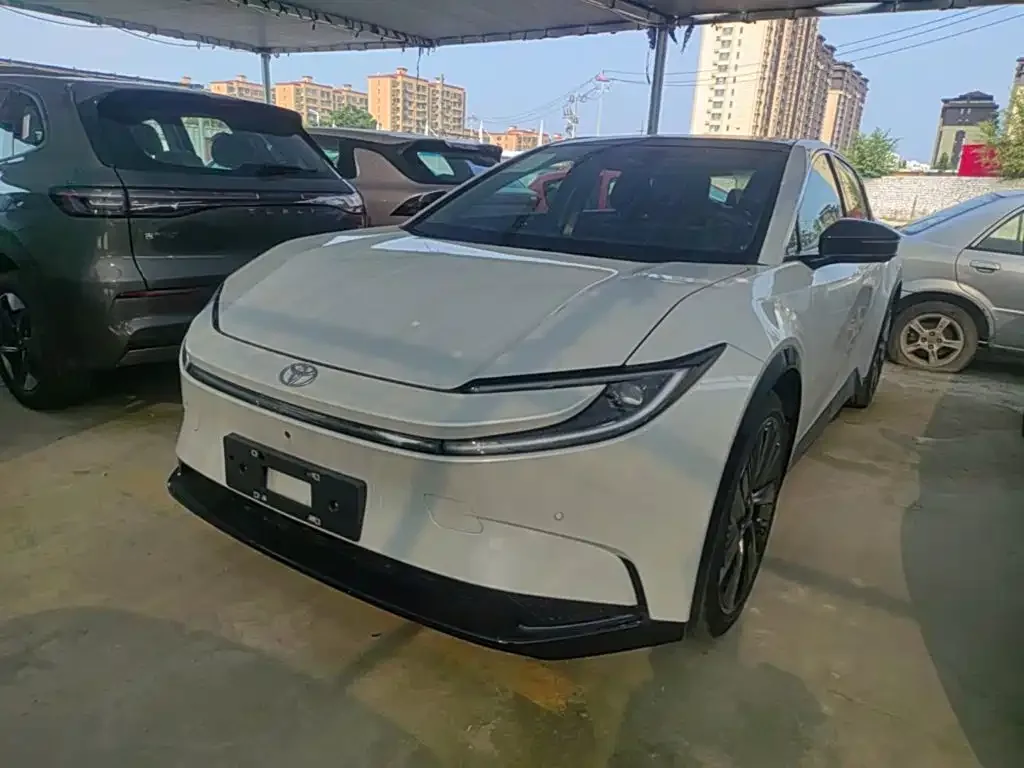 Toyota bZ5