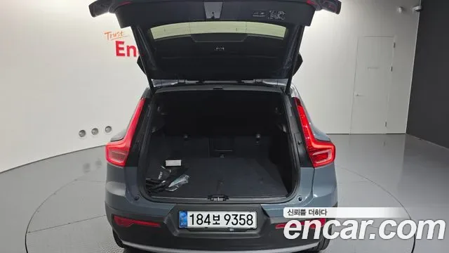 Volvo XC40 B4, миниатюра 21