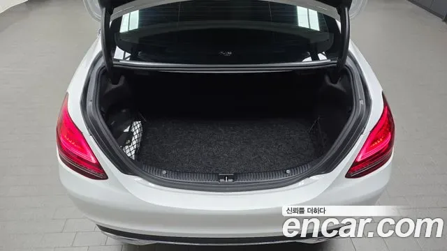 Mercedes-Benz C-Class C200, миниатюра 14