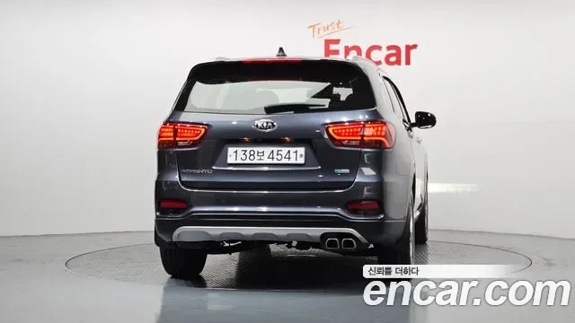 Kia Sorento дизель 2.0 2WD, миниатюра 9