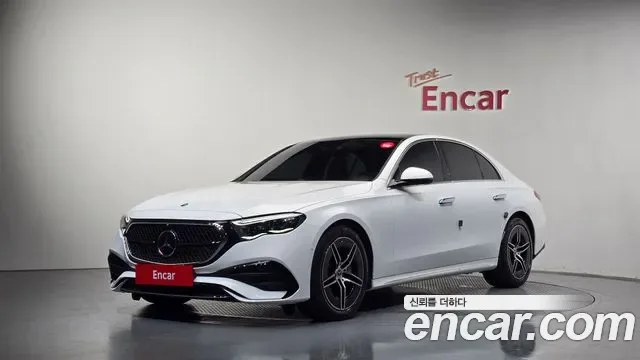 Mercedes-Benz E-Class E300 4MATIC AMG Line, миниатюра 2