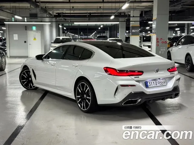 BMW 8 (G15) M850i xDrive, миниатюра 9