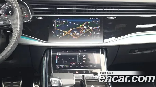 Audi Q8 55 TFSI Premium, миниатюра 10