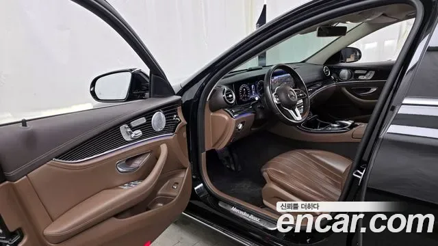 Mercedes-Benz E-Class E450 4MATIC, миниатюра 19