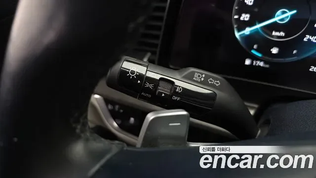 Kia Sportage бензин 1.6 Turbo 2WD Signature Gravity, миниатюра 17