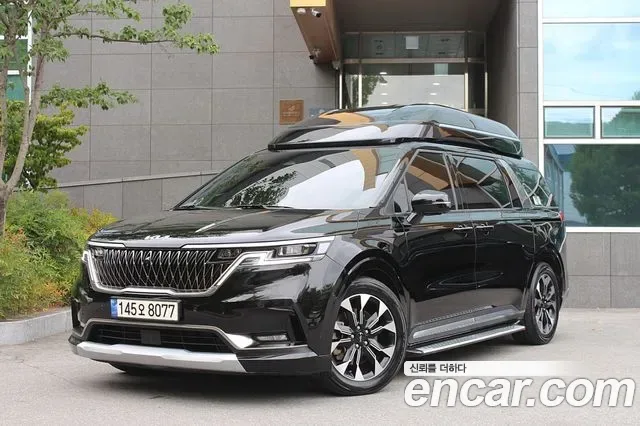 Kia Carnival дизель 9 мест Signature