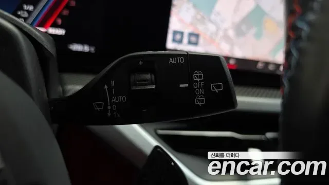 BMW XM, миниатюра 13