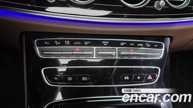 Mercedes-Benz E-Class E450 4MATIC, миниатюра 7