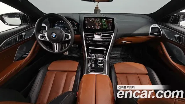 BMW 8 (G15) M850i xDrive, миниатюра 4