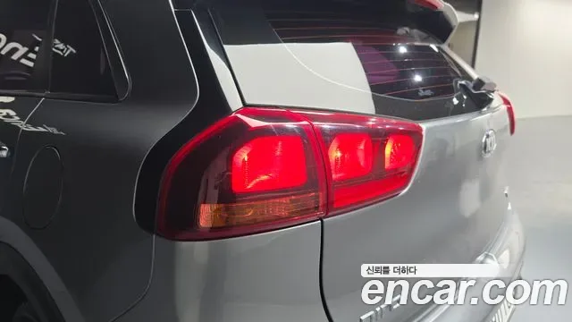Kia Niro 1.6 HEV, миниатюра 25